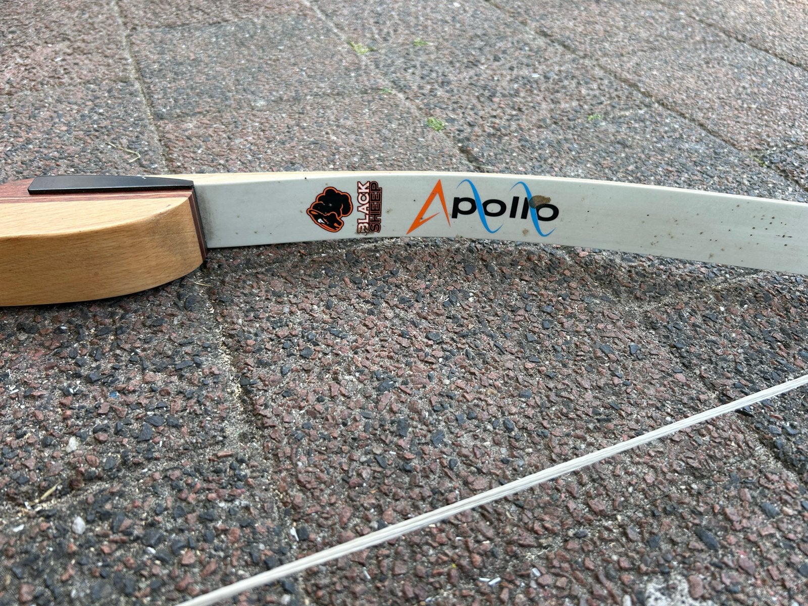 Recurveboog met pijlen - Apollo Black Bear, Sport en Fitness, Handboogschieten, Ophalen, Gebruikt, Recurveboog
