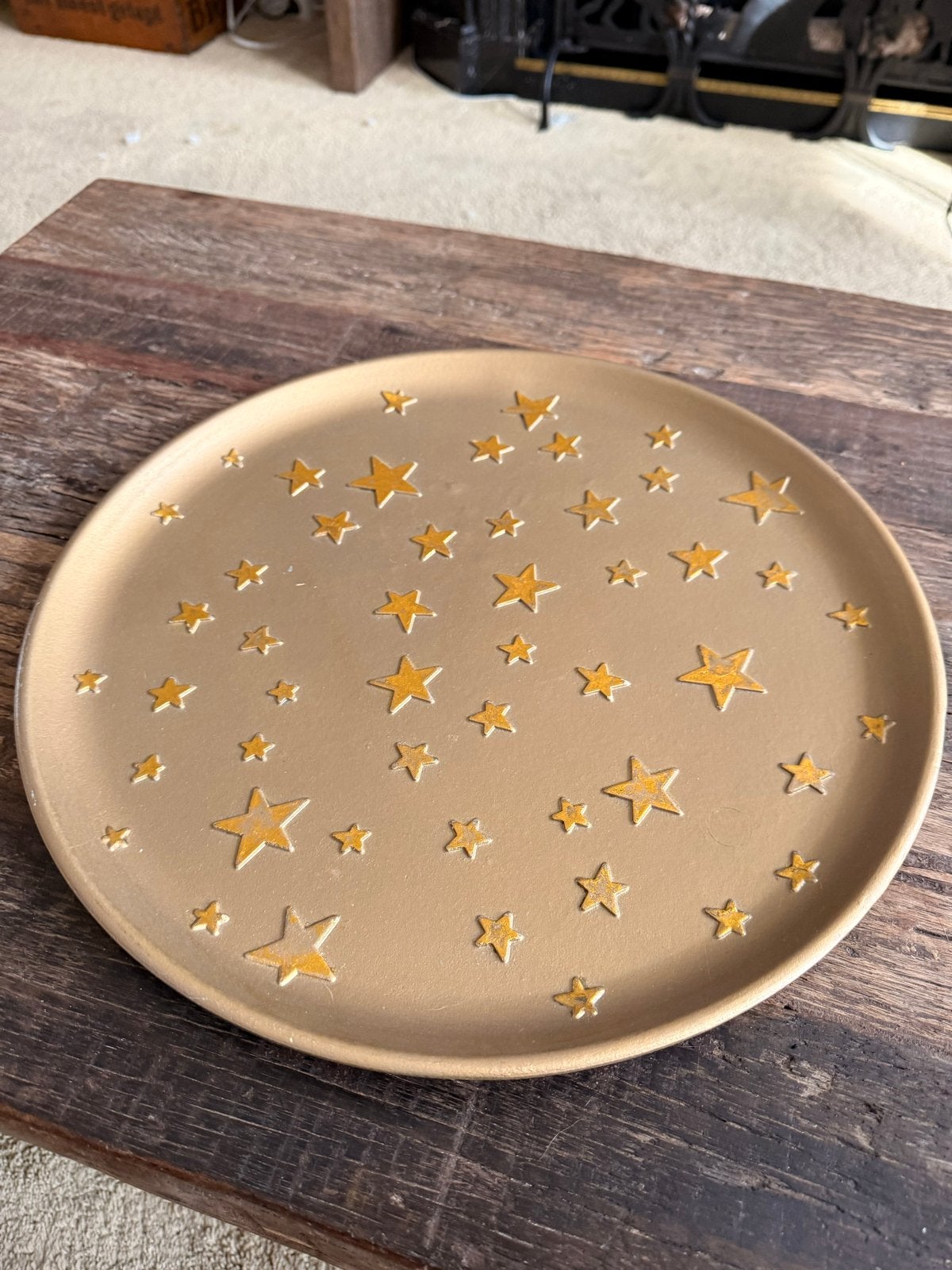 Gouden decoratieve schaal met sterren, Overige materialen, Ophalen of Verzenden, Zo goed als nieuw, Goud