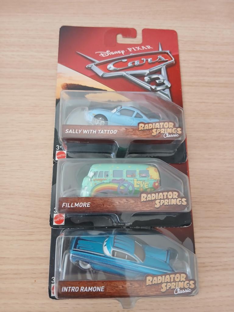 Disney Cars 3 , setje Radiotor Springs Classics, Ophalen of Verzenden, Zo goed als nieuw