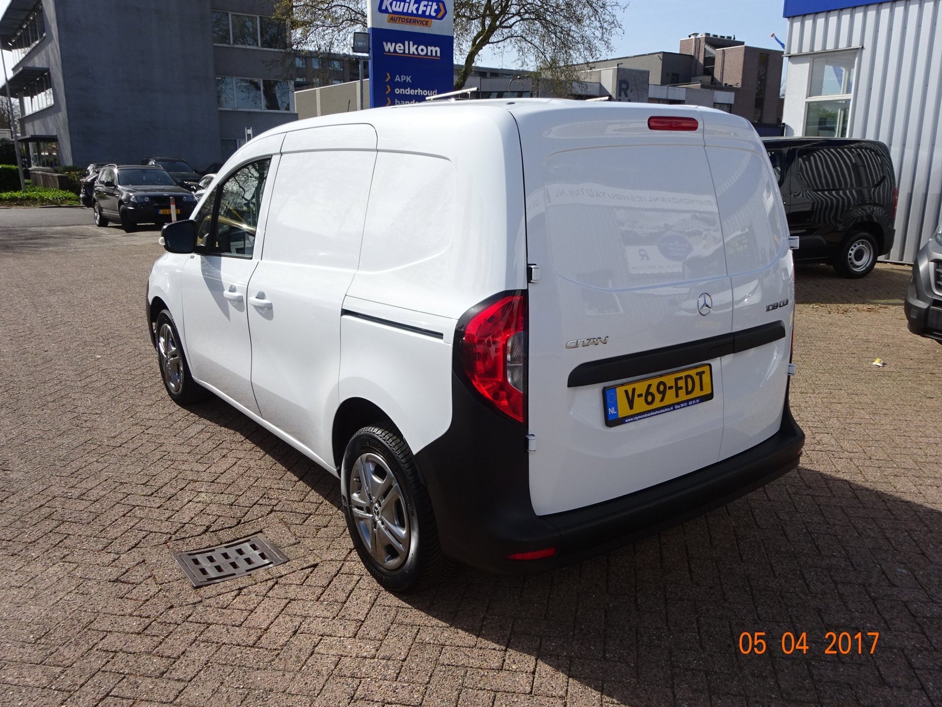 Mercedes-Benz Citan 108 CDI L1 AIRCO 2 x SCHUIFDEUR, Voorwielaandrijving, Dealer onderhouden, Stof, Gebruikt