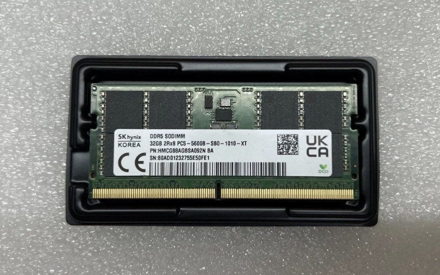 SK Hynix 1x 32GB DDR5 SODIMM 2Rx8 PC5 5600B SB0 1010 XT, Computers en Software, RAM geheugen, 32 GB, Ophalen of Verzenden, Zo goed als nieuw