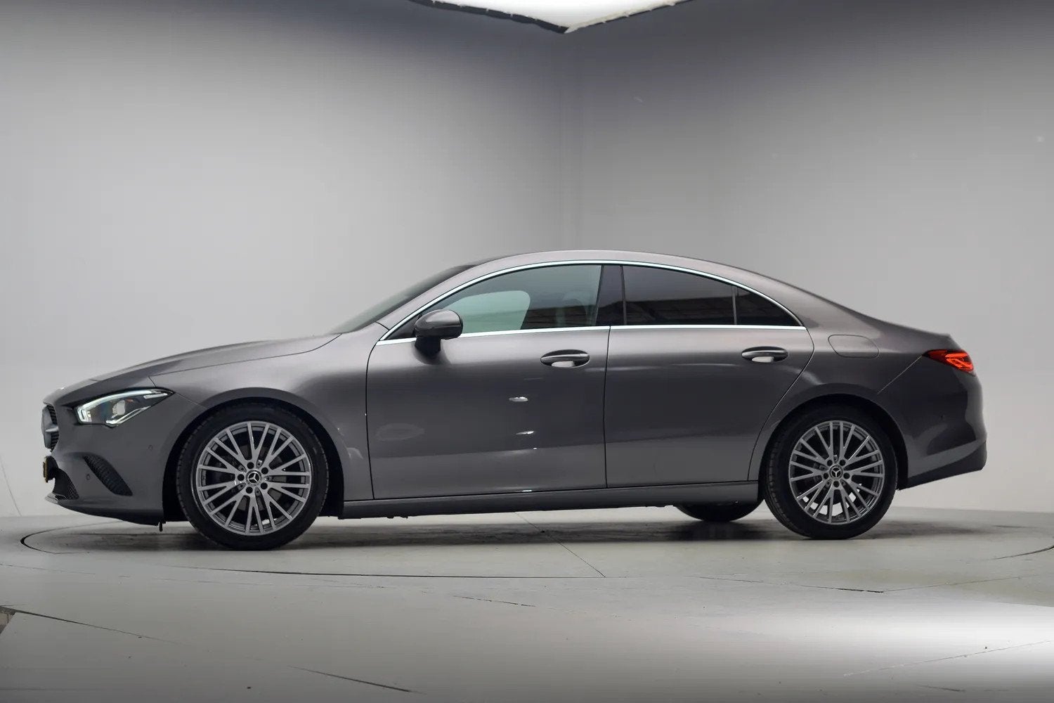 Mercedes-Benz CLA-Klasse 180 Luxury Aut. [ LED Widescreen Na, Auto's, Mercedes-Benz, Automaat, CLA, Gebruikt, 4 cilinders