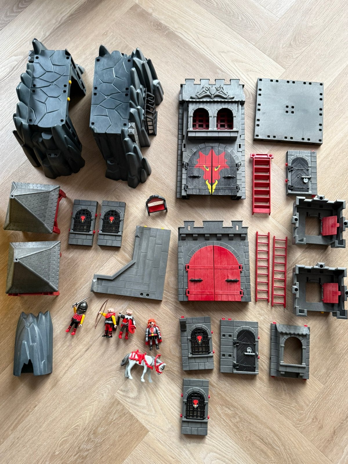 Zeldzaam! Playmobil Dragon Rock Castle - 3269- 90% compleet, Ophalen of Verzenden, Zo goed als nieuw