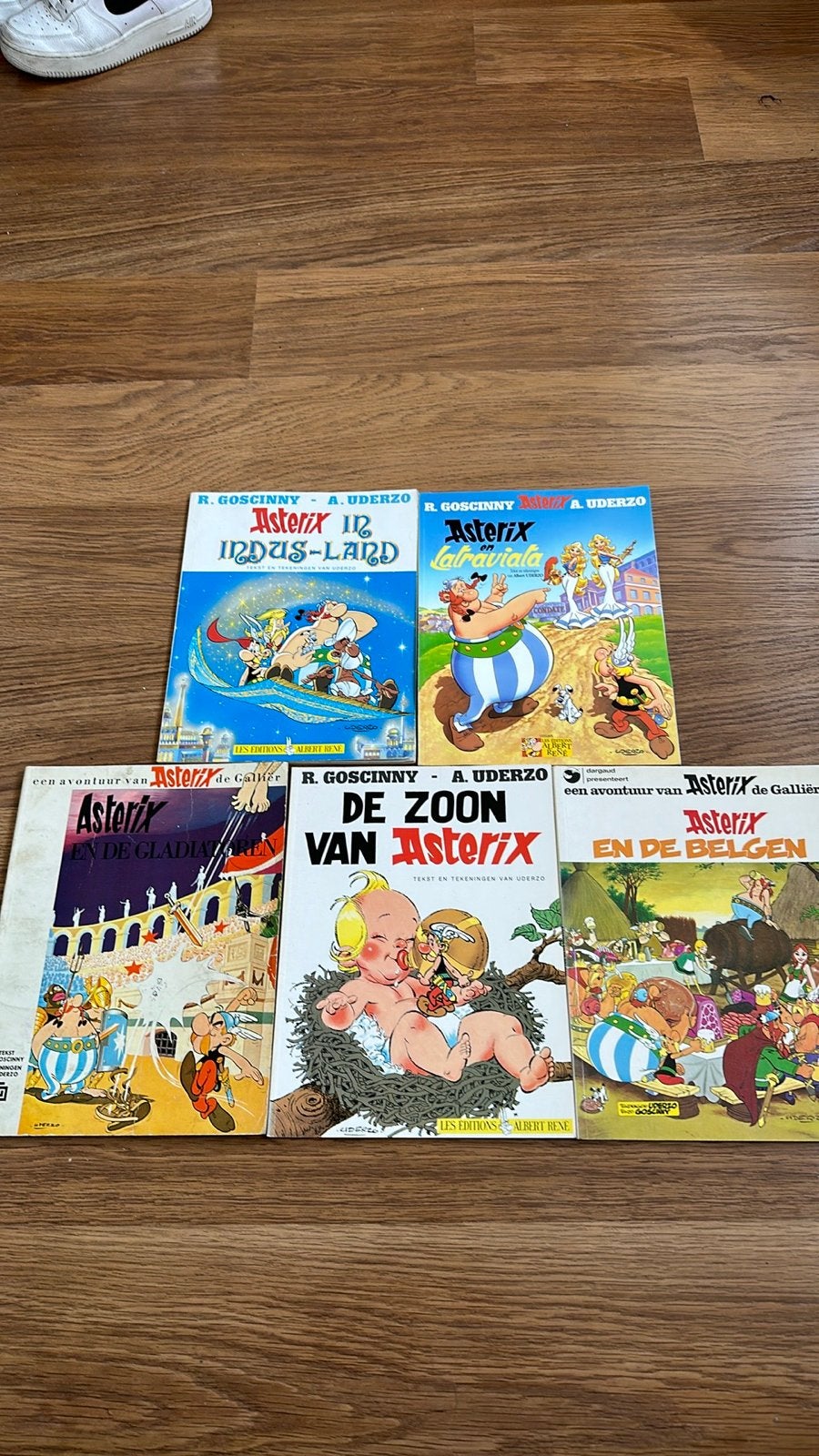 Asterix stripboeken collectie - 5 delen, Meerdere stripboeken, Ophalen of Verzenden, Gelezen