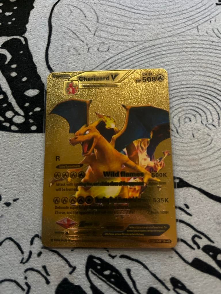 Charizard V Gouden Kaart met Sleeve - Pokémon, Ophalen of Verzenden, Zo goed als nieuw, Losse kaart, Foil