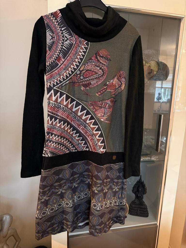Jurk met vogelprint en col Smash maat S, Kleding | Dames, Jurken, Zwart, Ophalen of Verzenden, Zo goed als nieuw, Maat 36 (S)