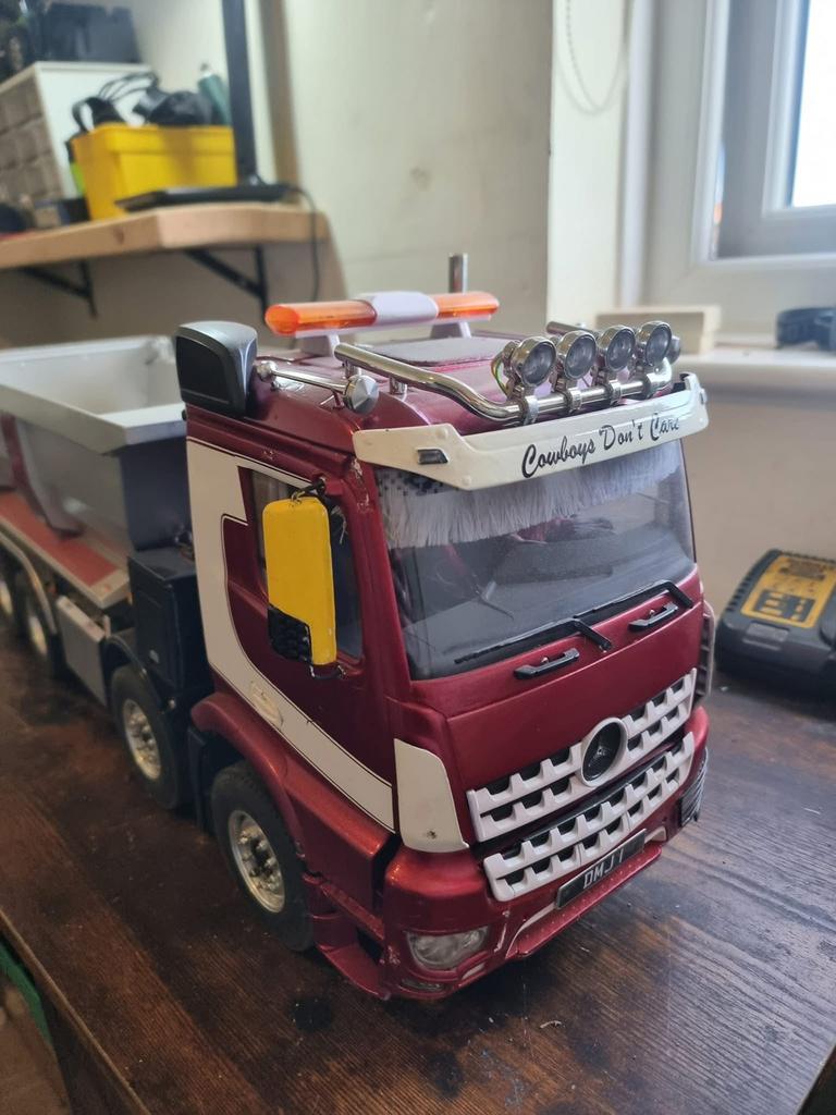 Tamiya Mercedes Arocs Kipper, Hobby en Vrije tijd, Modelbouw | Radiografisch | Auto's, Schaal 1:14, Ophalen of Verzenden, Zo goed als nieuw