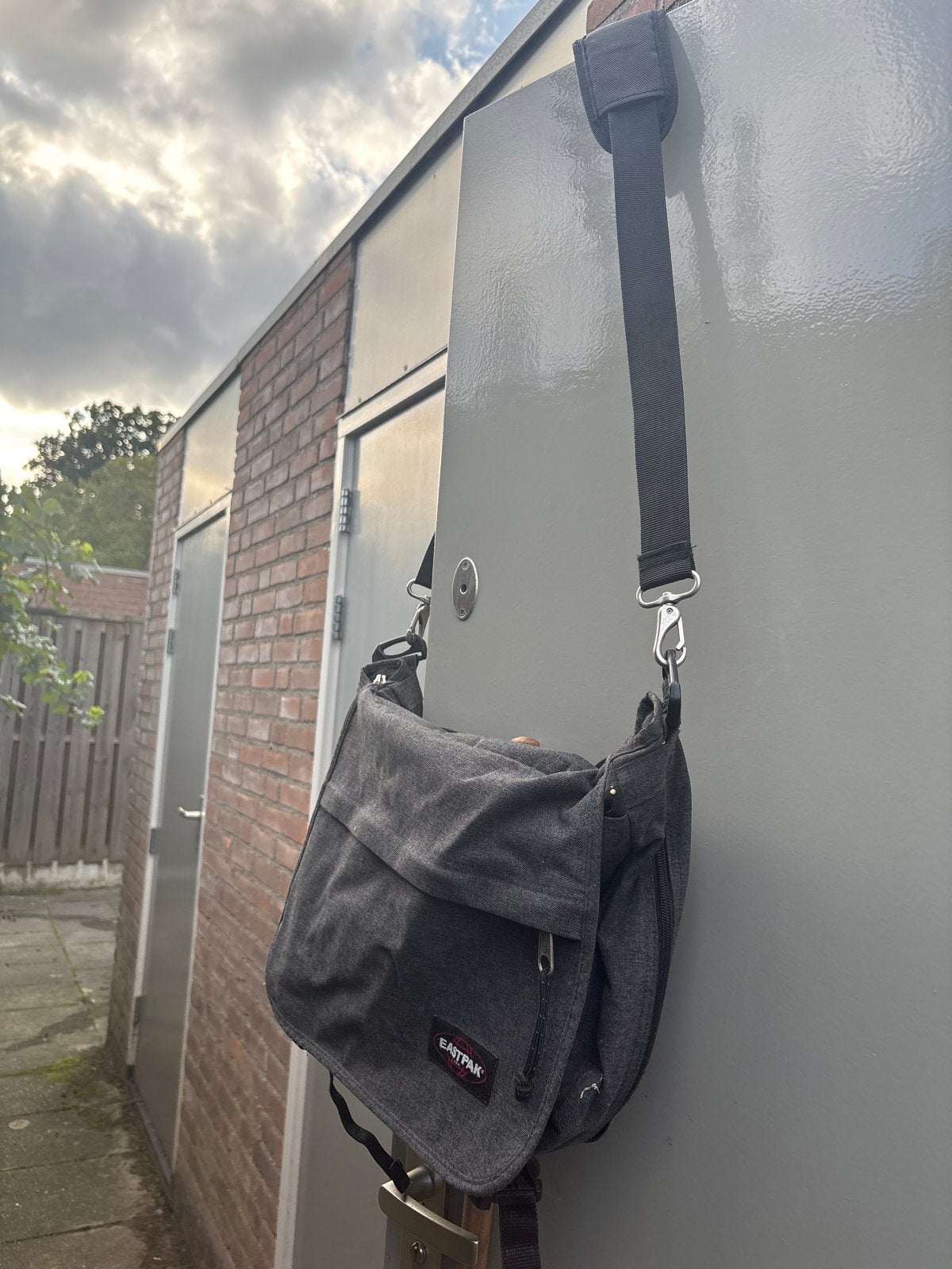 Eastpak Schoudertas - Grijs, Ophalen of Verzenden, Gebruikt, Grijs, Overige merken