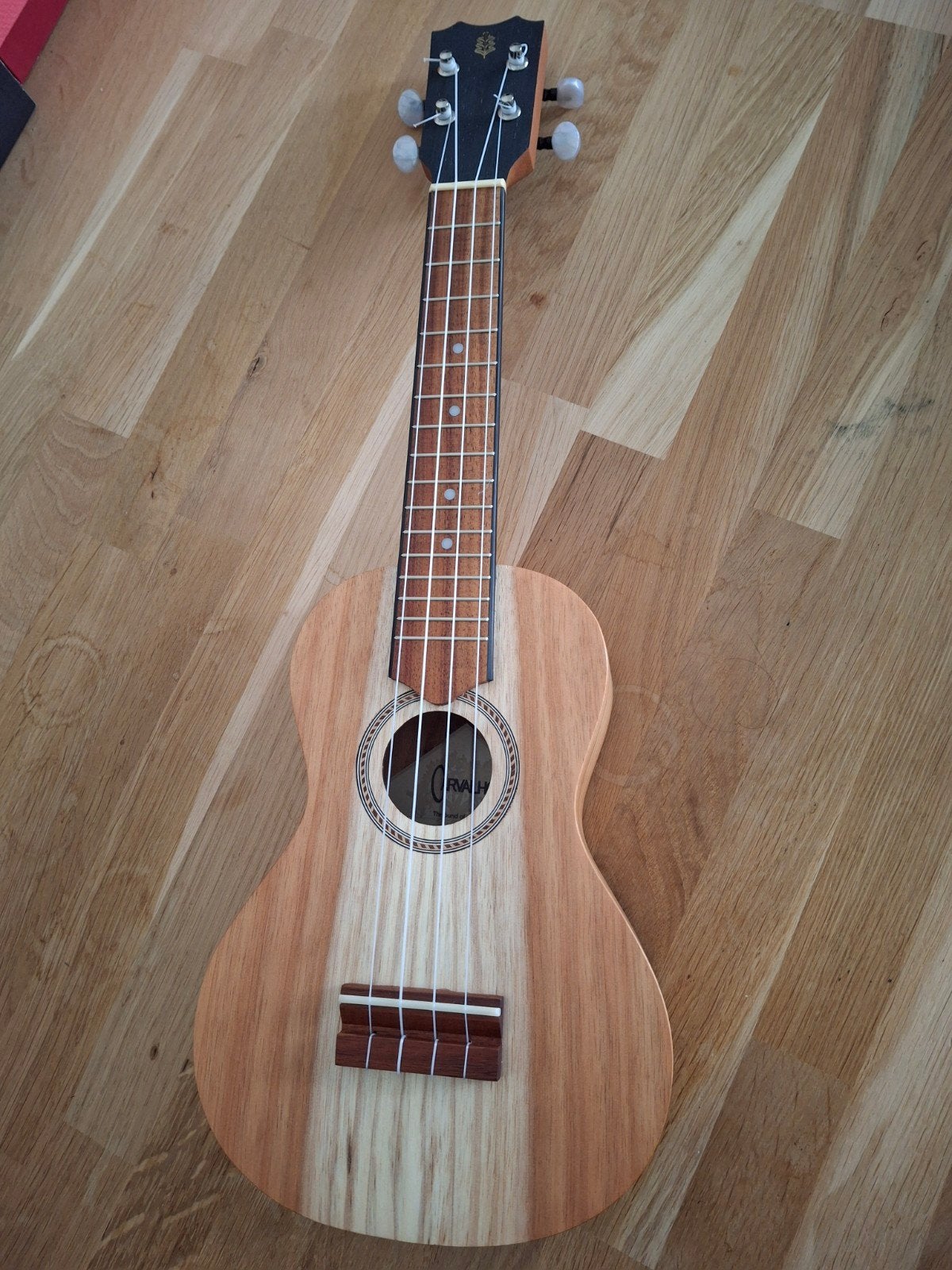 Carvalho Ukulele met hoes - Zo goed als nieuw, Muziek en Instrumenten, Snaarinstrumenten | Gitaren | Akoestisch, Ophalen
