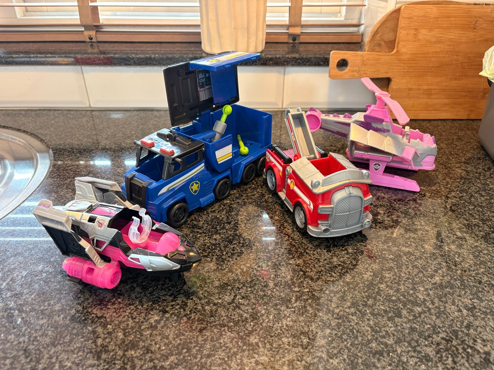 Paw Patrol Voertuigen speelgoed, Kinderen en Baby's, Speelgoed | Speelgoedvoertuigen, Ophalen, Gebruikt