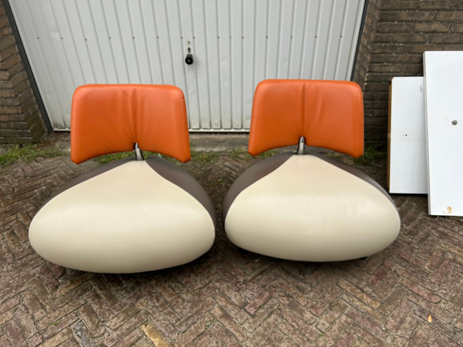 Twee leolux pallone pa fauteuils (nieuwstaat), Huis en Inrichting, Fauteuils, Ophalen of Verzenden, Zo goed als nieuw, 75 tot 100 cm