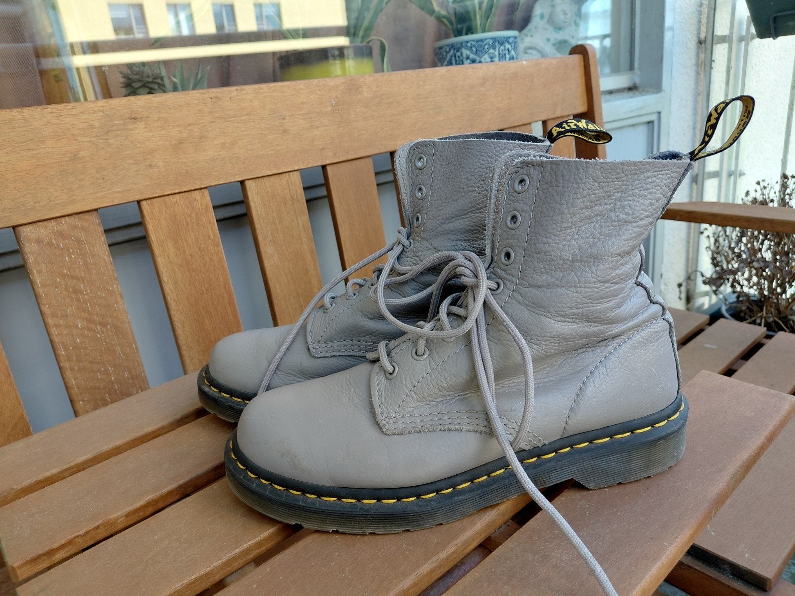 Grijze Dr. Martens Pascal Maat 40, Kleding | Dames, Schoenen, Gedragen, Lage of Enkellaarzen, Grijs, Ophalen of Verzenden