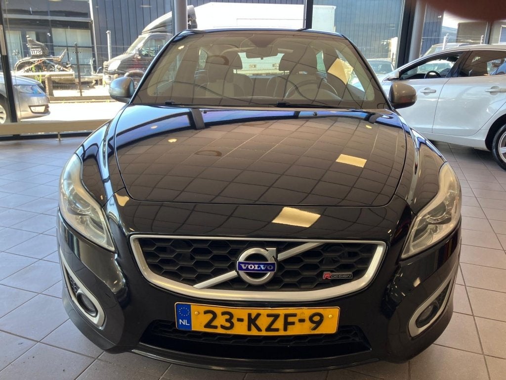 Volvo C30 2.0 R-Design NW APK 214 D KM BJ 2010 ! (bj 2010), Auto's, Volvo, 13 km/l, Gebruikt, 4 stoelen, Zwart