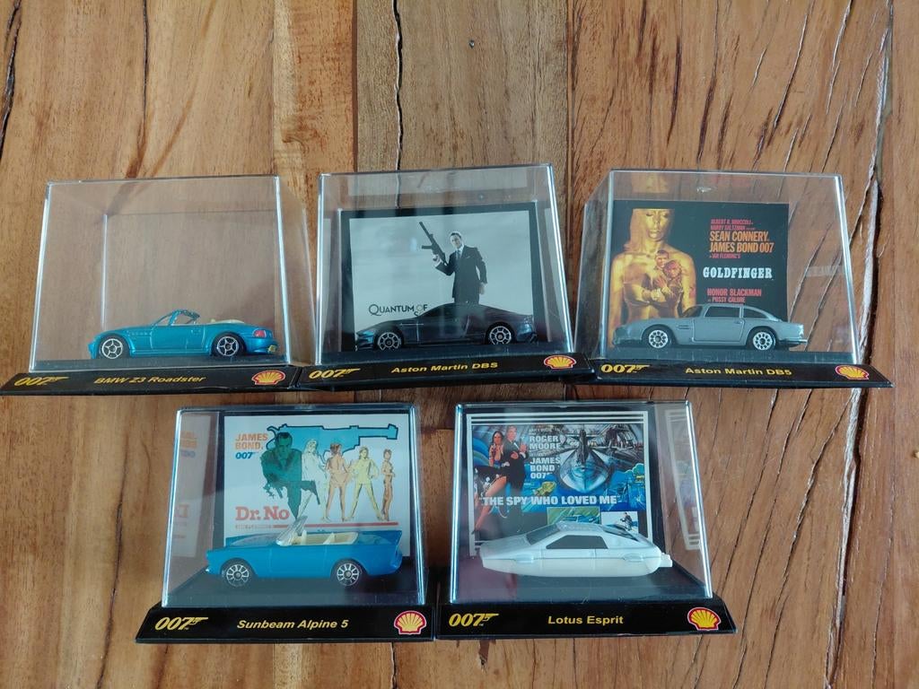 James Bond auto's, Ophalen of Verzenden