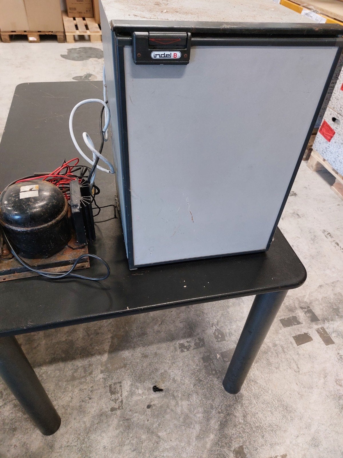 Indel B mini koelkast met vriesvak, Witgoed en Apparatuur, Koelkasten en IJskasten, Gebruikt, Met vriesvak, Minder dan 75 liter