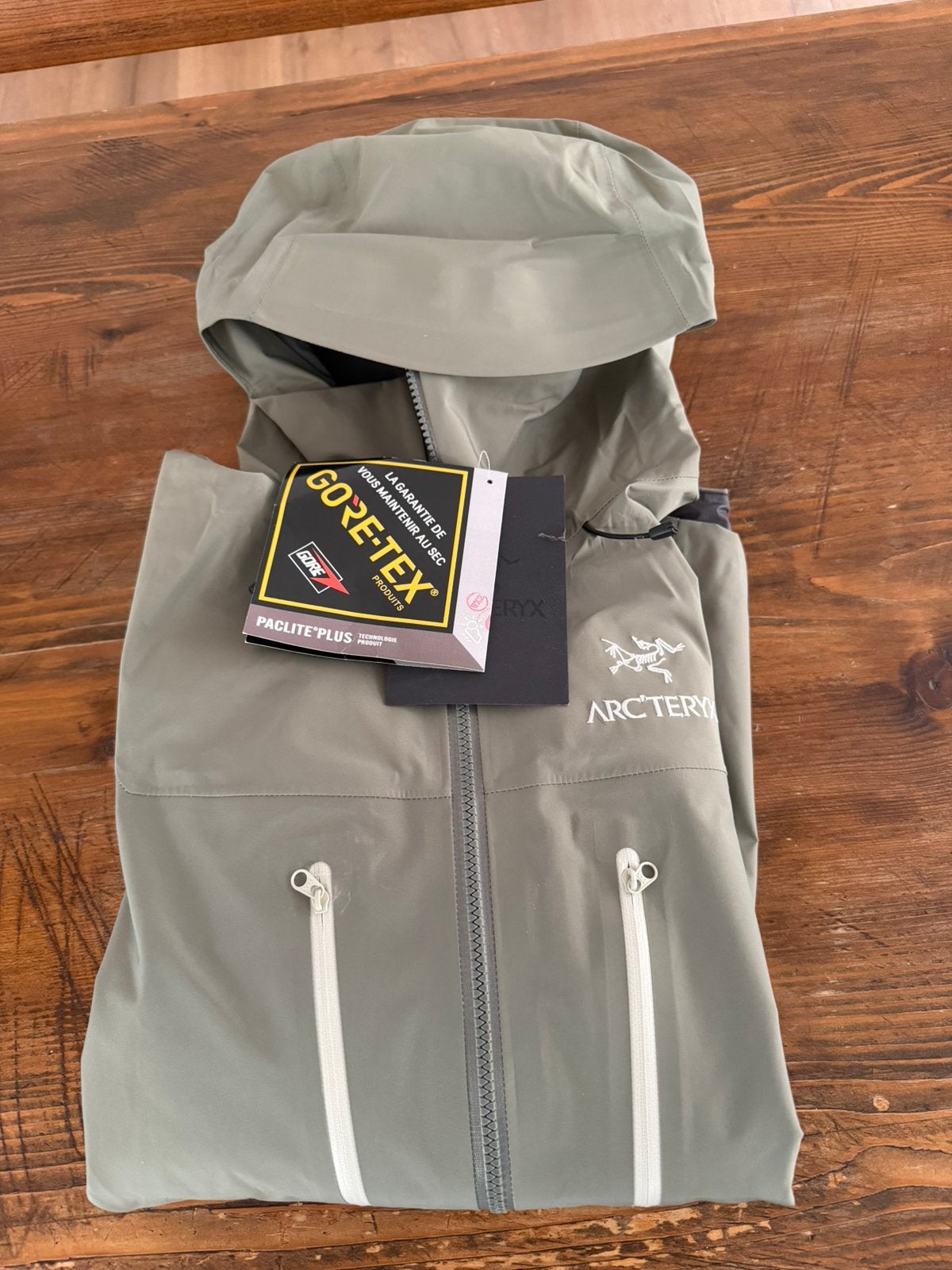 Hardshell jas Arc’Teryx - Alpha SV, Ophalen of Verzenden, Nieuw, Kleding