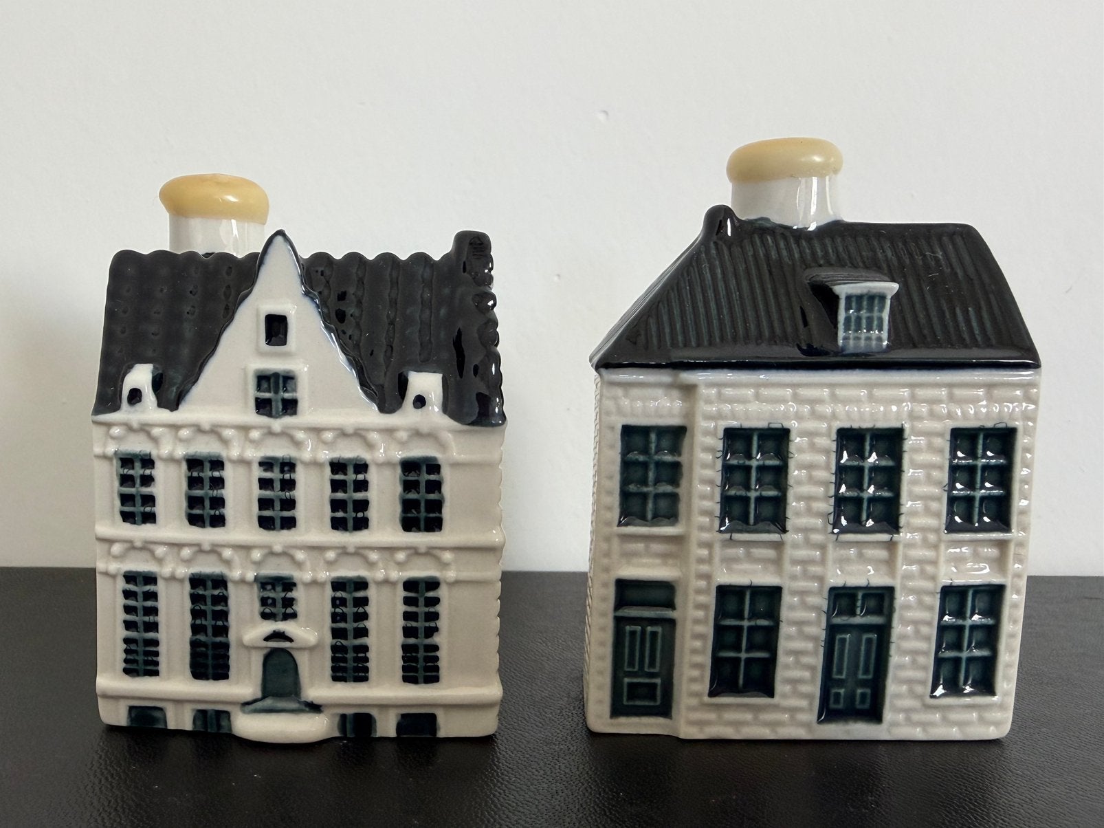 KLM Business Class Huisjes 105 en 106, Verzamelen, KLM Huisjes, Ophalen of Verzenden, Nieuw, 81 t/m 91, Gevuld