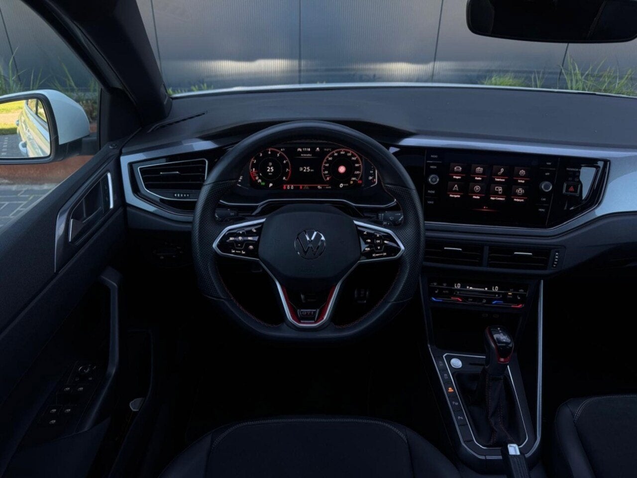 Volkswagen Polo 2.0 TSI GTI | Pano | NAVI | Camera | IQ LED, Auto's, Volkswagen, Stof, Gebruikt, Zwart, 4 cilinders