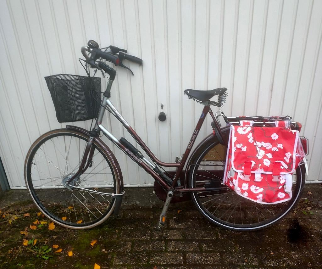 UNION dames fiets., Fietsen en Brommers, Fietsen | Dames | Damesfietsen, Gebruikt, Overige merken, Versnellingen, Trommelrem, Ophalen