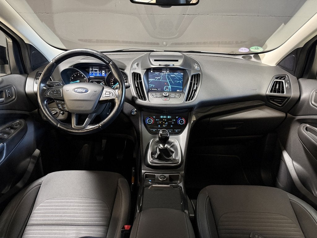 Ford Kuga 1.5 EcoBoost Titanium | Apple Carplay | Keyless |, Stof, 4 cilinders, Zwart, Origineel Nederlands