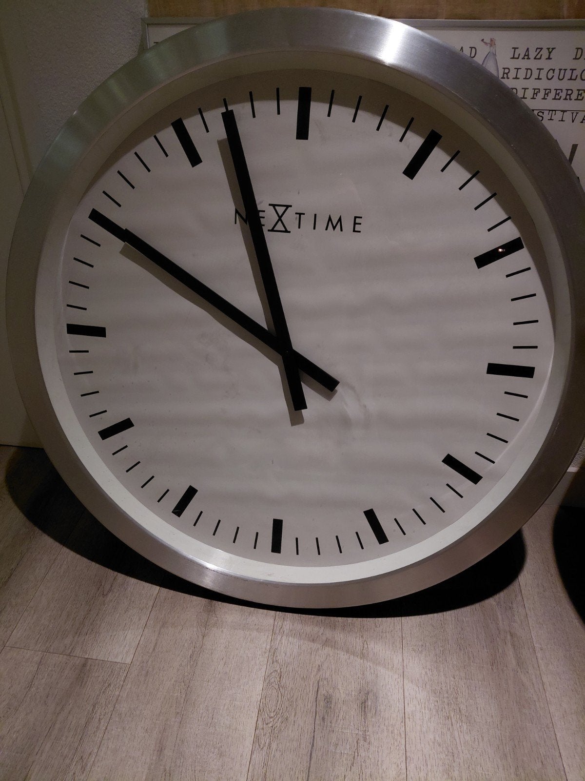Nextime Big Ben 95cm wandklok, Huis en Inrichting, Ophalen, Analoog, Werkt op batterijen, Wandklok