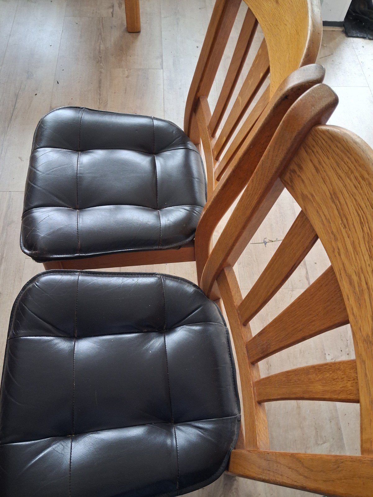 2 eettafel stoelen GRATIS, Ophalen, Gebruikt, Twee