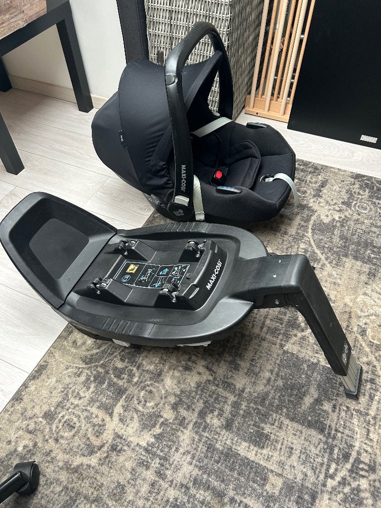 Maxi Cosi + isofix autobase en kinderwagen adapters, Kinderen en Baby's, Ophalen, Gebruikt, Isofix, 0 t/m 13 kg