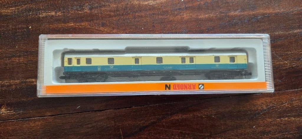 Arnold N spoor rijtuigen, Hobby en Vrije tijd, Modeltreinen | N-Spoor, Arnold, Gebruikt, Gelijkstroom, Wagon