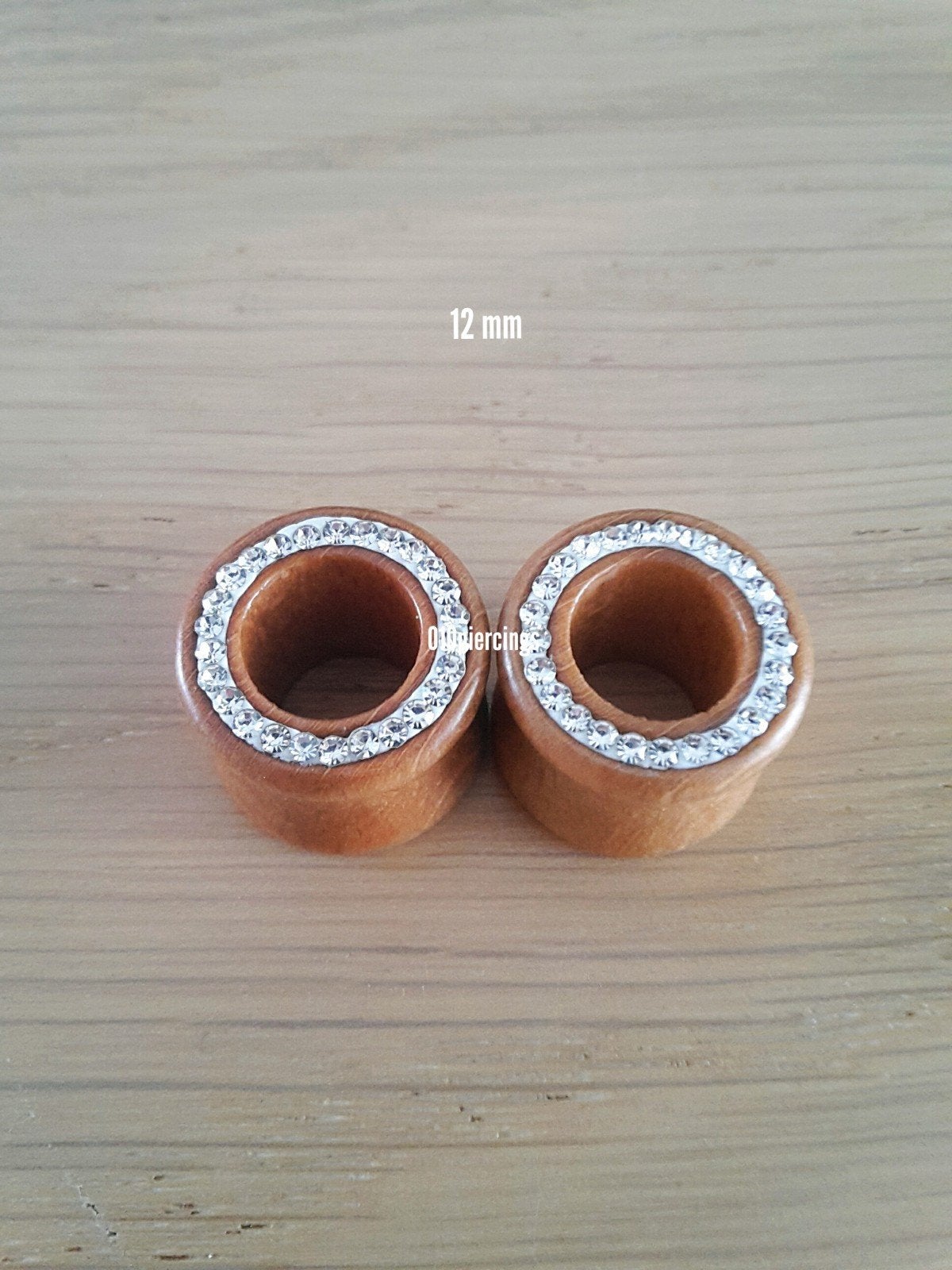 Nieuwe pluggen, tunnels. Hout. Steentjes. 8, 10 mm., Ophalen of Verzenden, Zo goed als nieuw, Overige materialen, Oor- of Traguspiercing