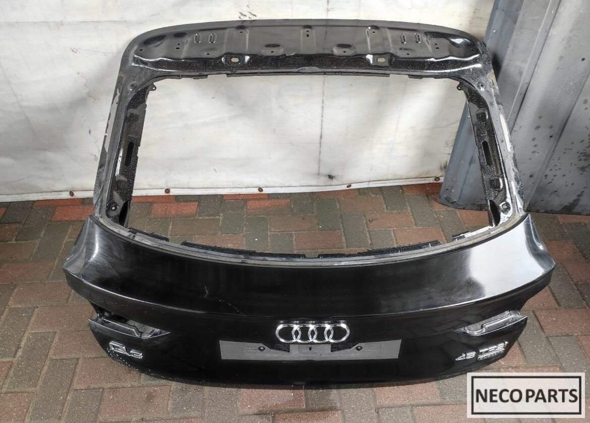 AUDI Q3 SPORTBACK 83A 2019- ACHTERKLEP ORIGINEEL OP AANVRAAG, Gebruikt, -, Achter, -
