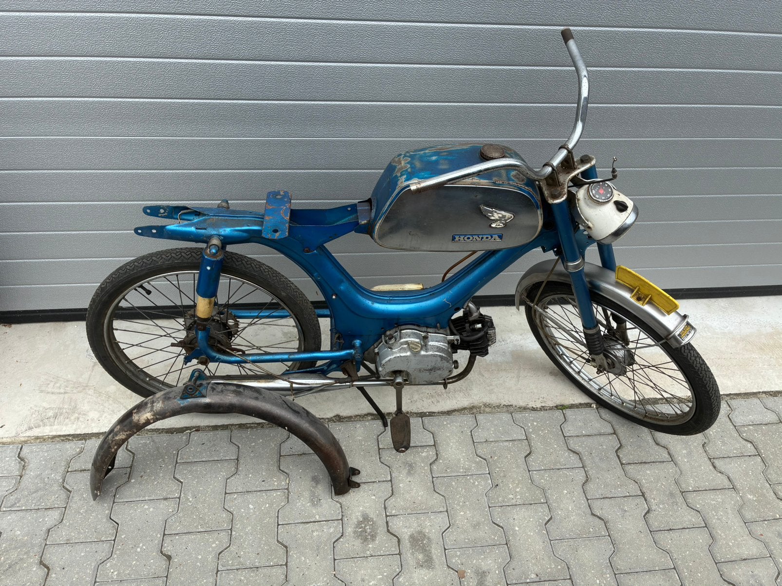 Honda sp50 + diverse onderdelen honda, Fietsen en Brommers, Ophalen, Gebruikt, Overige modellen