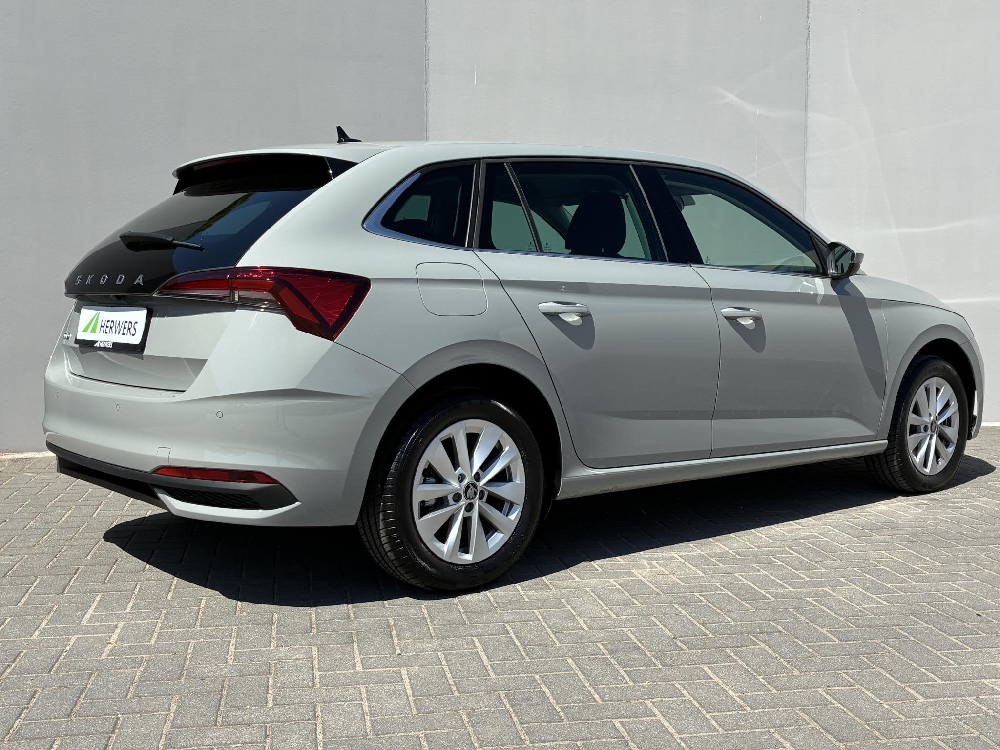 Skoda Scala 1.0 TSI DSG Automaat Selection / Garantie tot 03, Euro 6, 19 km/l, 3 cilinders, 999 cc