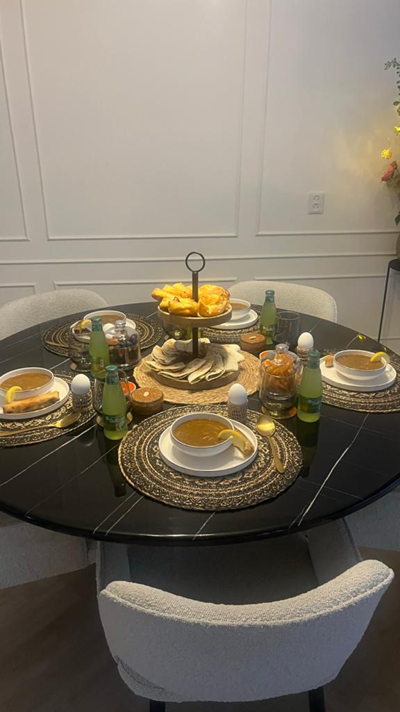 Eetkamertafel marmer - direct op te halen, Overige materialen, 100 tot 150 cm, Rond, Ophalen of Verzenden