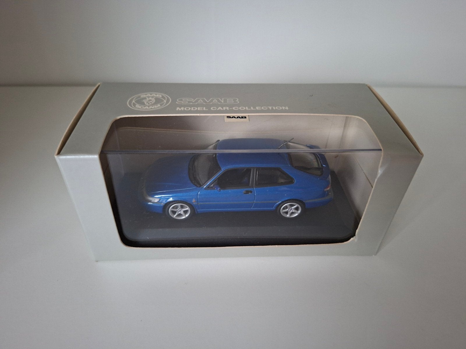 Saab 93 Viggen minichamps, Ophalen of Verzenden, Zo goed als nieuw, Auto, MiniChamps