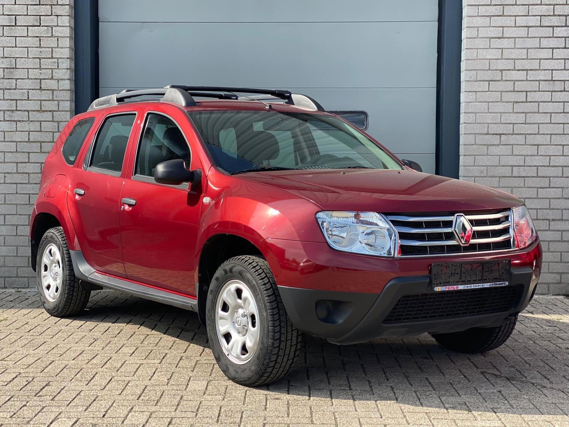 Dacia Duster 1.6 SCe 4x2 *EXPORT* 11.000KM, Voorwielaandrijving, Stof, Gebruikt, Duster