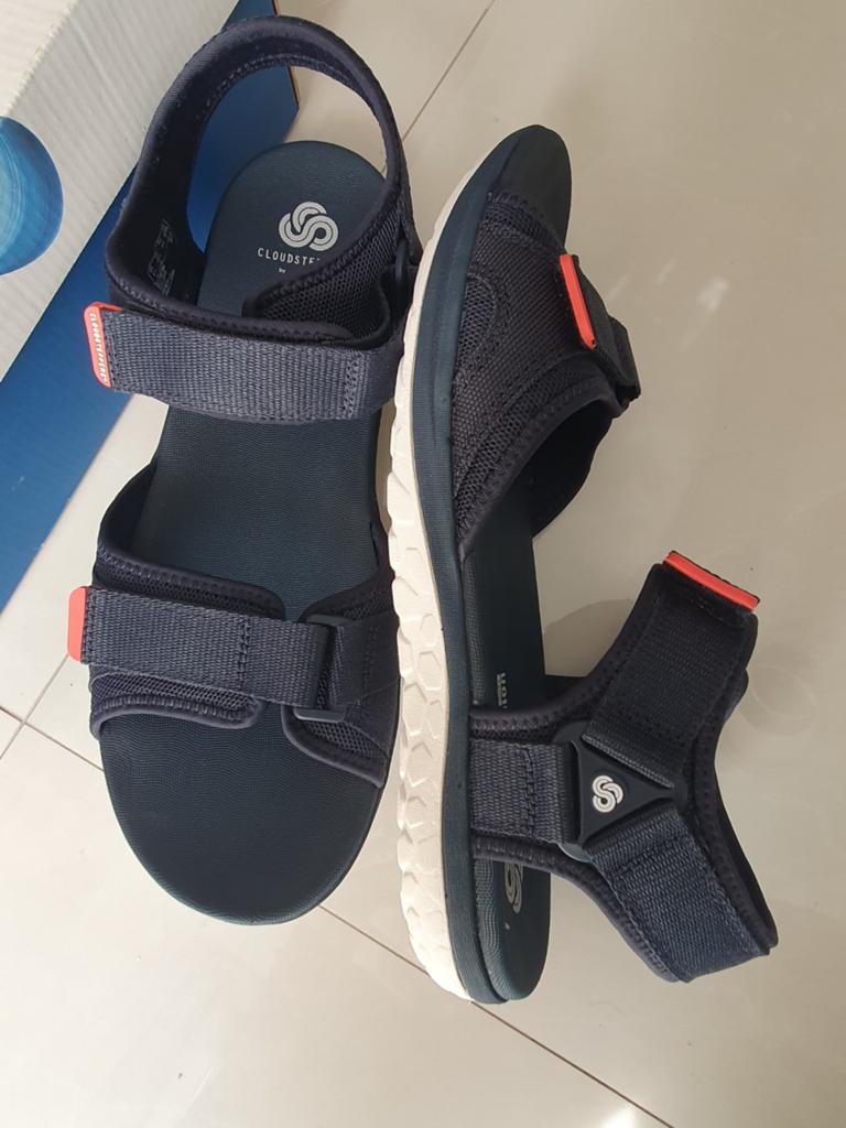 Clarks Cloudsteppers Sandalen - Nieuw, Maat 44, Sandalen, Blauw, Nieuw, Clarks