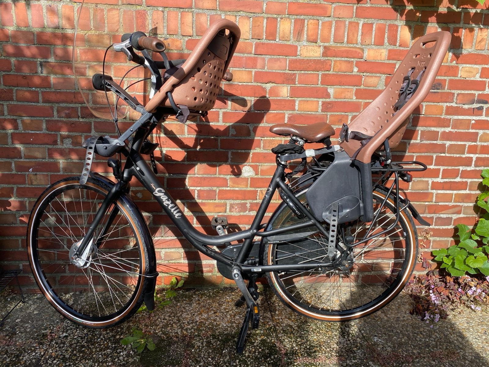 Gazelle Bloom C7 Moederfiets 2020 met 2 Thule Yepp zitjes, 2 zitjes, 53 tot 56 cm, Ophalen of Verzenden, Zo goed als nieuw