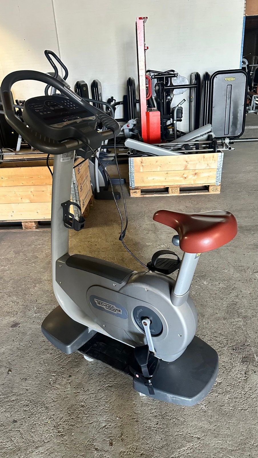 Technogym Excite Upright Bike led ( 3 stuks ), Ophalen, Info@defitnessmakelaar.nl, Overige typen, Buik