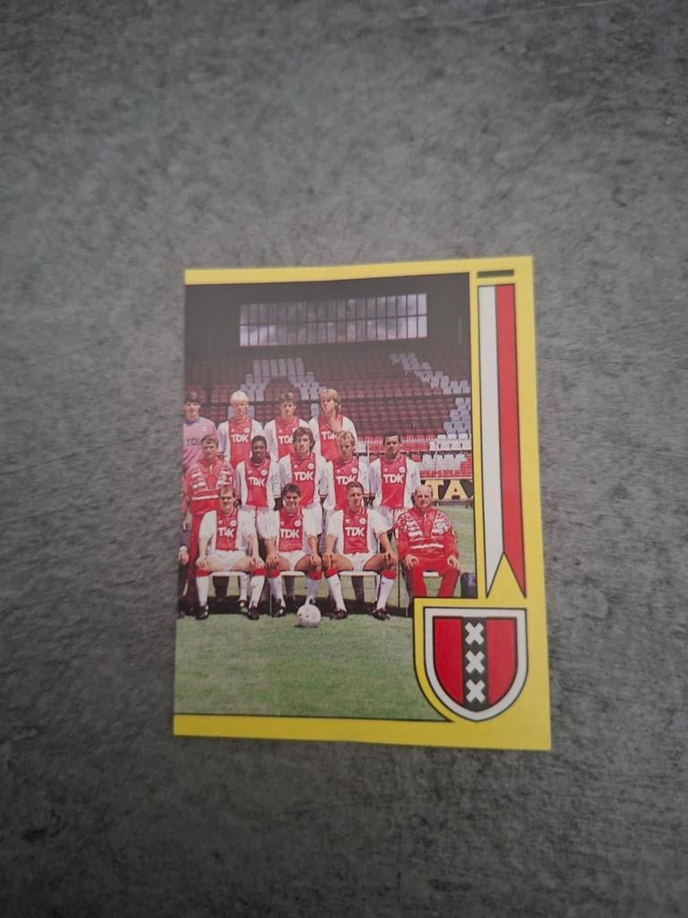 Panini sticker Voetbal 90. Deel teamfoto Ajax., Verzenden, Zo goed als nieuw, Sticker