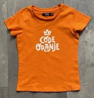 leuk oranje t-shirtje, maat 110/116 (qwe), Kinderen en Baby's, Kinderkleding | Maat 110, Europe Kids, Meisje, Ophalen of Verzenden