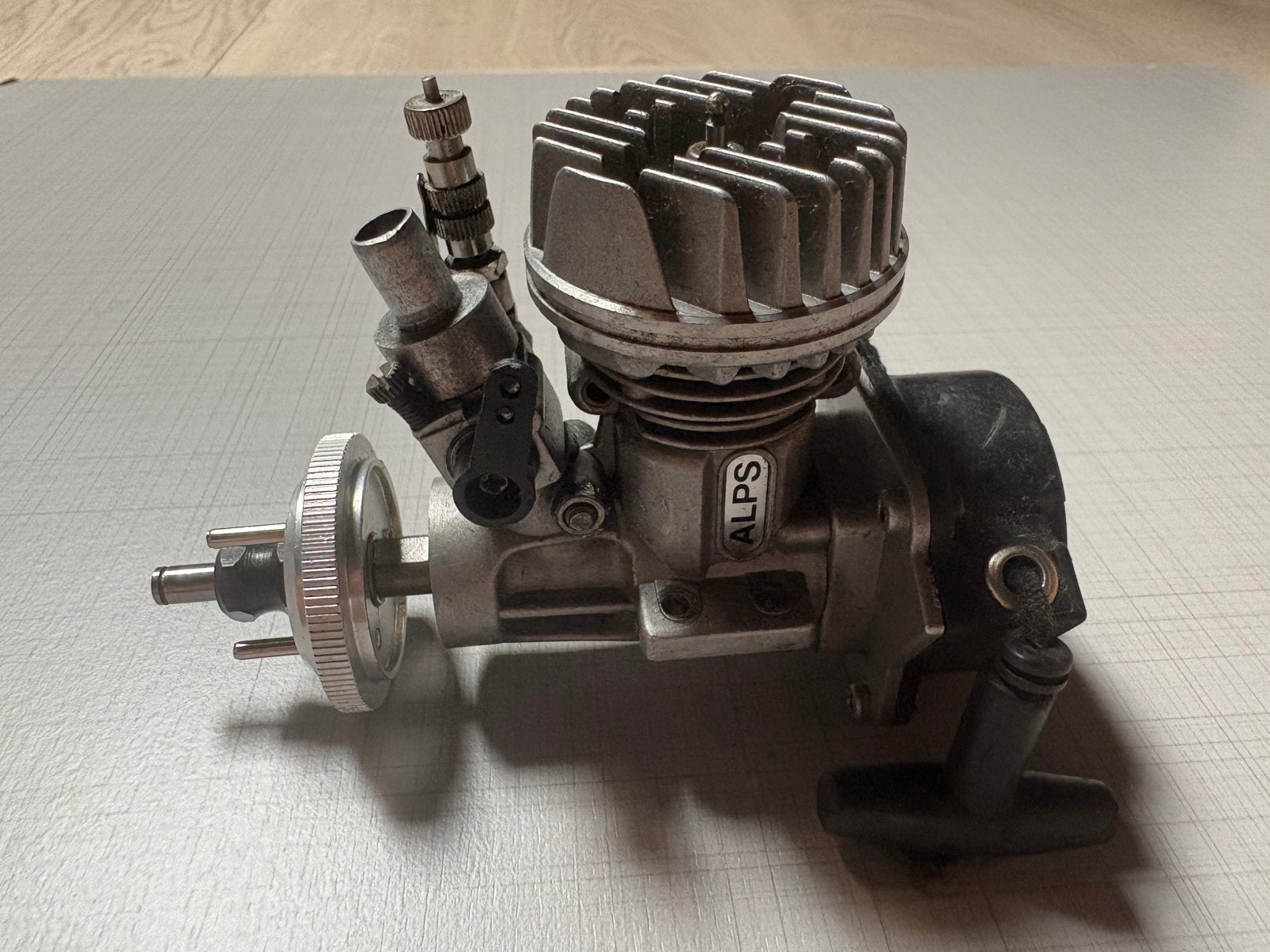 Nitro motor, Hobby en Vrije tijd, Modelbouw | Radiografisch | Auto's, Ophalen of Verzenden, Gebruikt, Nitro
