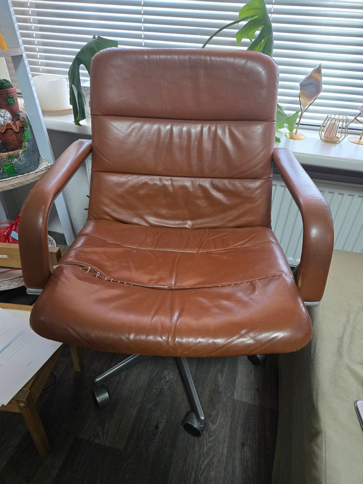 Bureau stoel bruin, Ophalen, Gebruikt, 75 tot 100 cm