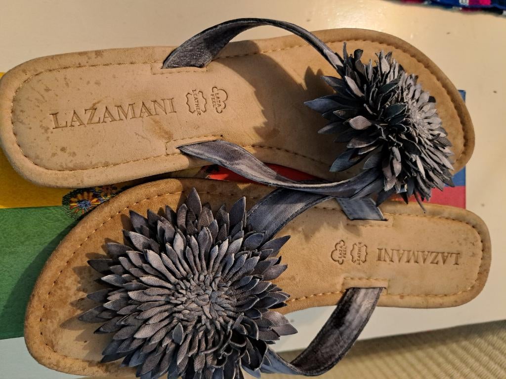 Nieuwe Lazamani Slippers, maat 41, Kleding | Dames, Schoenen, Ophalen, Nieuw