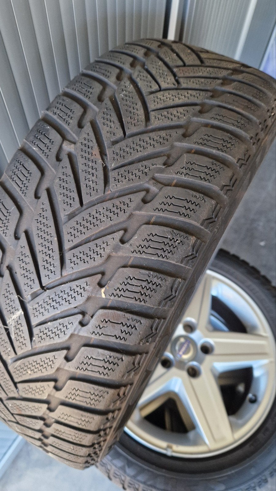 Originele Volvo velgen met winterbanden, Ophalen, Volvo
