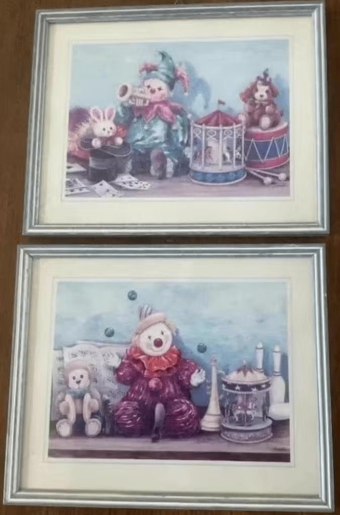 2 schilderijtjes met clown, circus afbeeldingen; 27 * 22 cm, Kinderen en Baby's, Ophalen of Verzenden, Zo goed als nieuw, Wanddecoratie