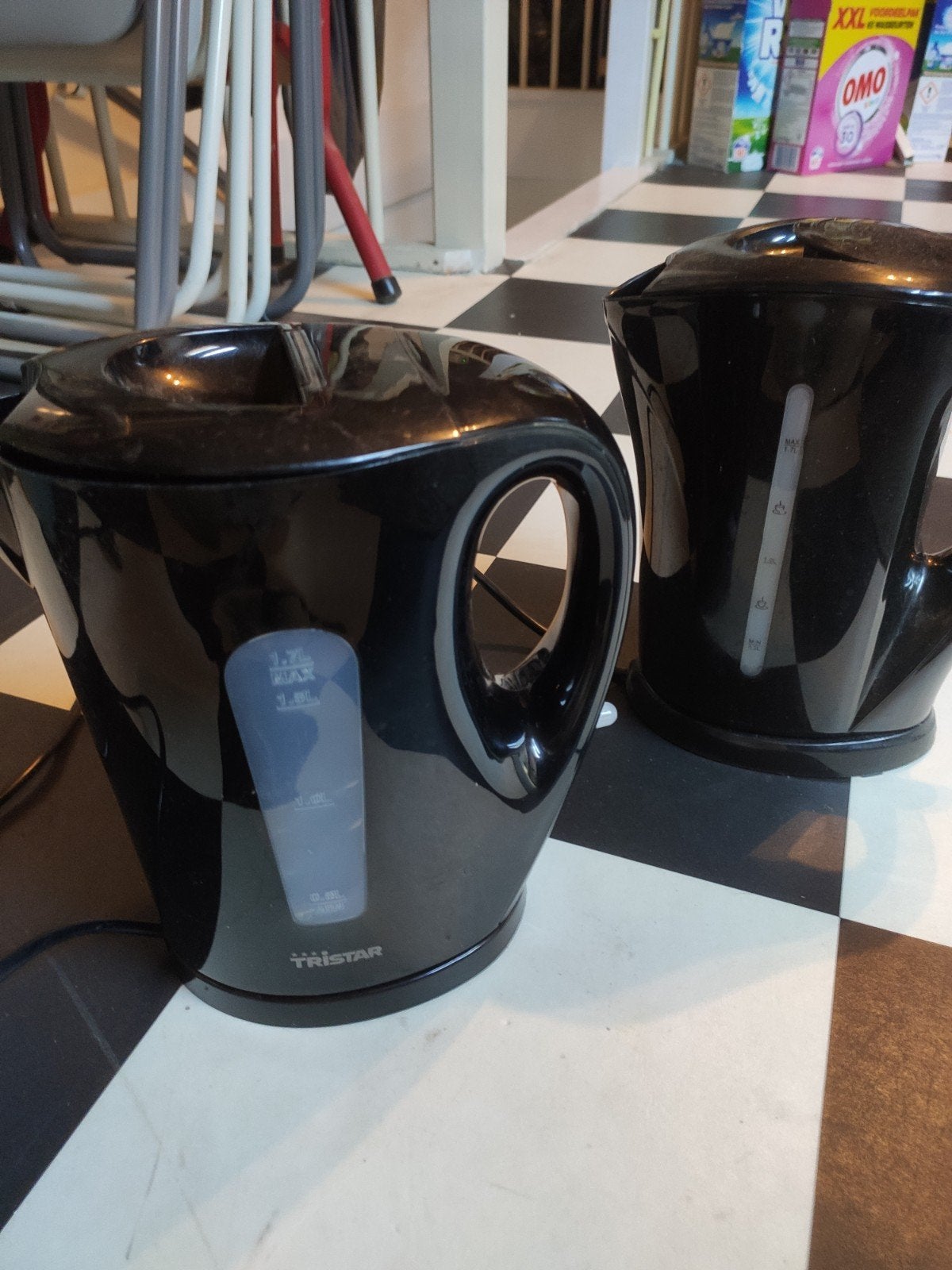 Tristar waterkokers - set van 2, 1 tot 2 liter, Ophalen, Gebruikt, Draadloos