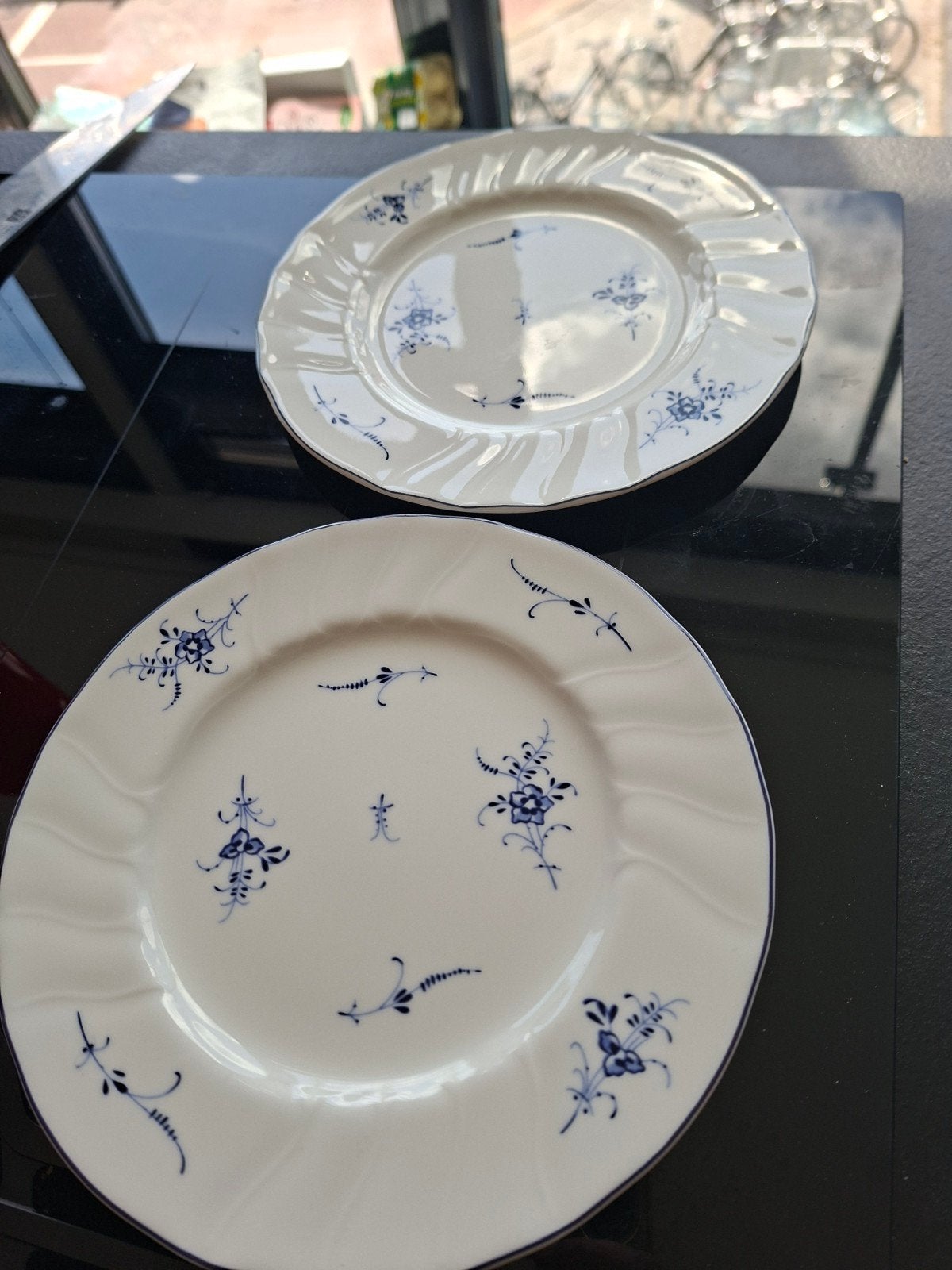 Twee puntgave Villeroy & Boch Vieux Luxembourg borden, Ophalen of Verzenden