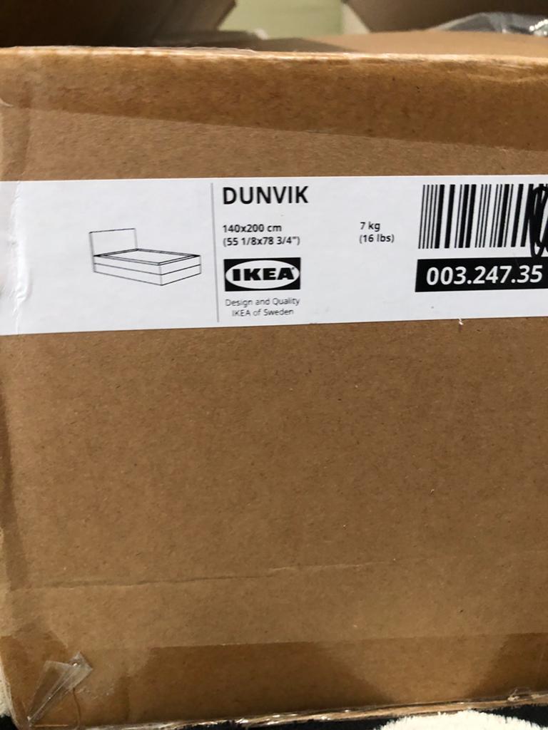 Ikea Dunvik bekleding bed 140x200 nieuwstaat, Tweepersoons, Zo goed als nieuw, 140 cm, Ophalen of Verzenden