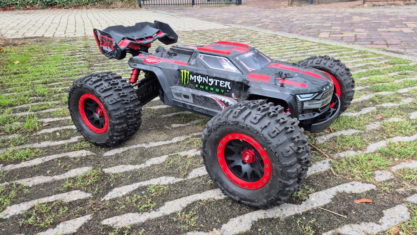 Arrma Kraton 1:5 8S EXB Castle 800kv + XLX2 ESC, Zo goed als nieuw, Onderdeel, RTR (Ready to Run), Overige schalen