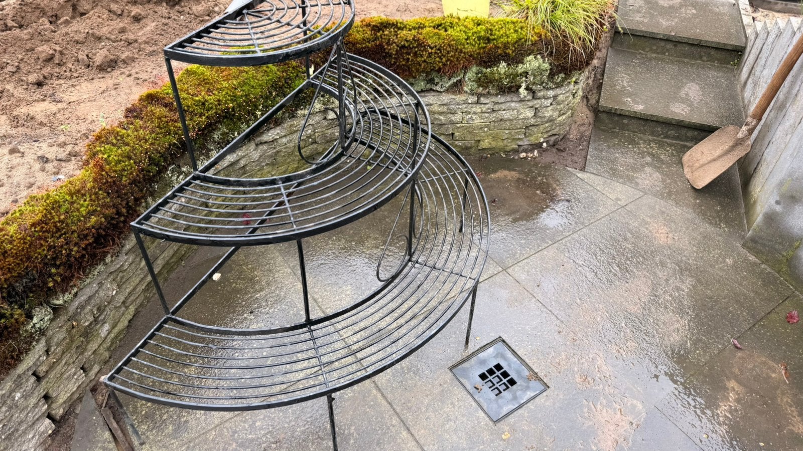 Mooie zeer degelijke tuin etagere, Ophalen, Gebruikt, Overige materialen